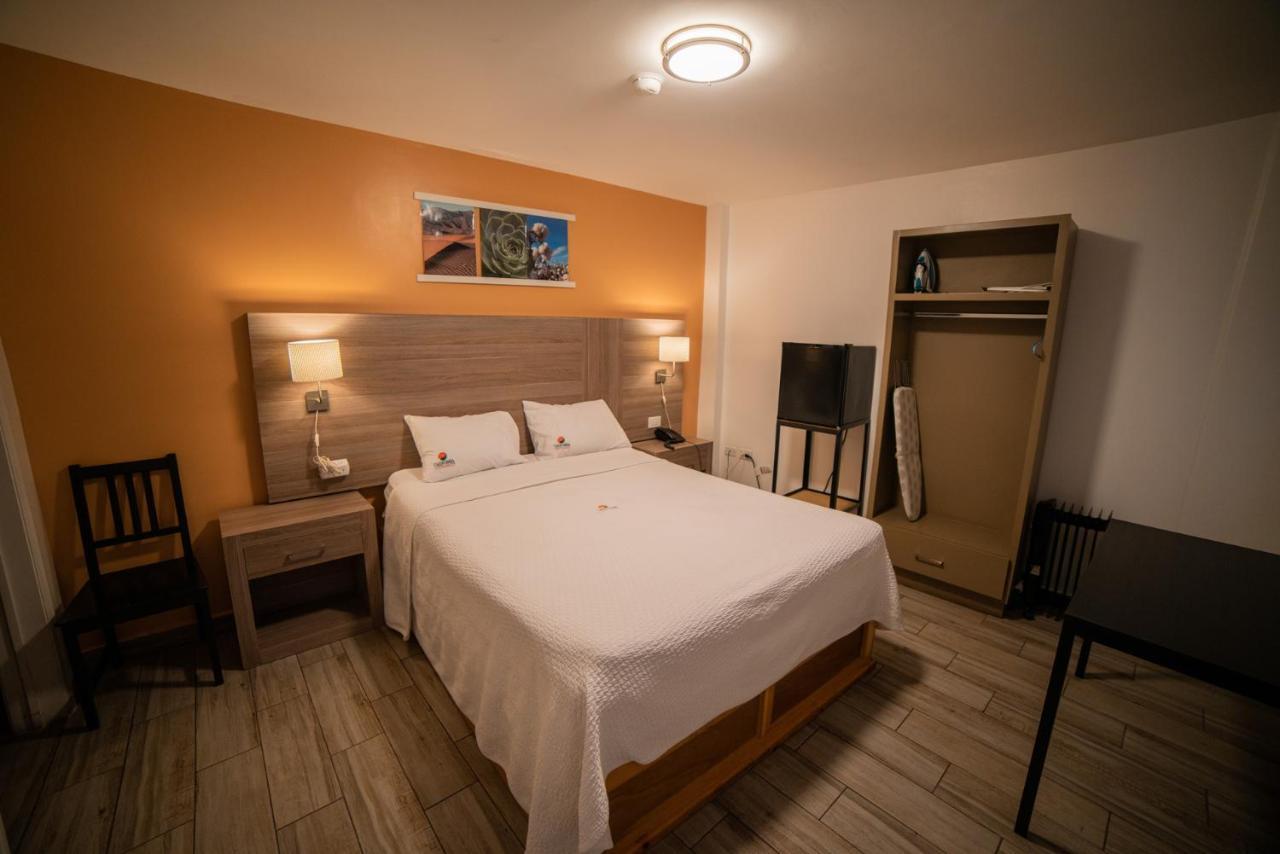 California Comfort & Suites Los Algodones  Exterior photo